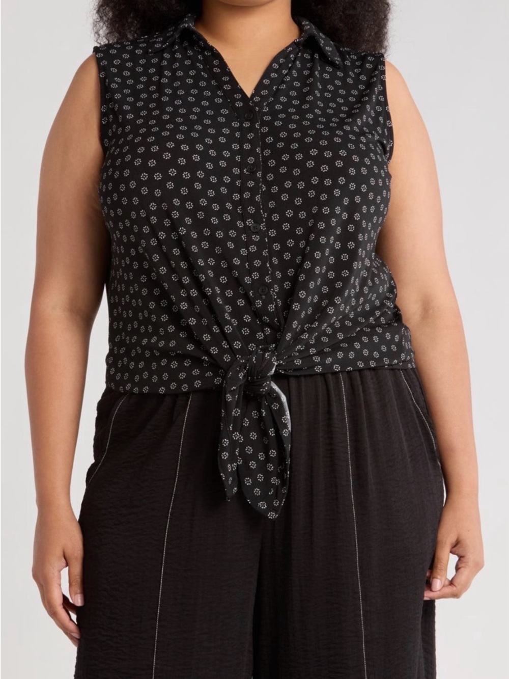 Adrianna Papell Black and White Floral Print Sleeveless Tie Front Top